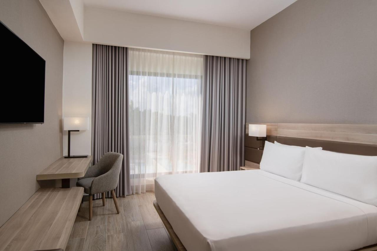 Ac Hotel By Marriott Пунта-Кана Экстерьер фото